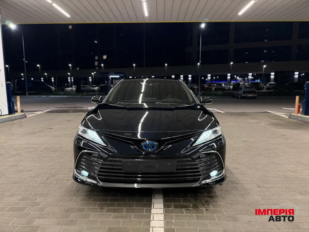 Toyota Camry - фото 5