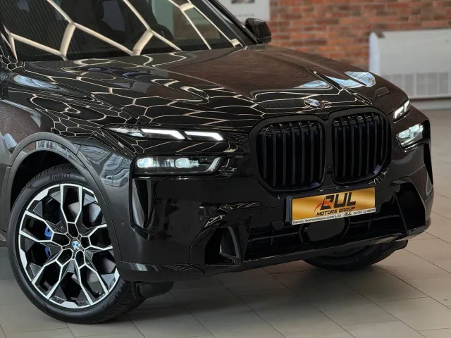 BMW X7 - фото 2