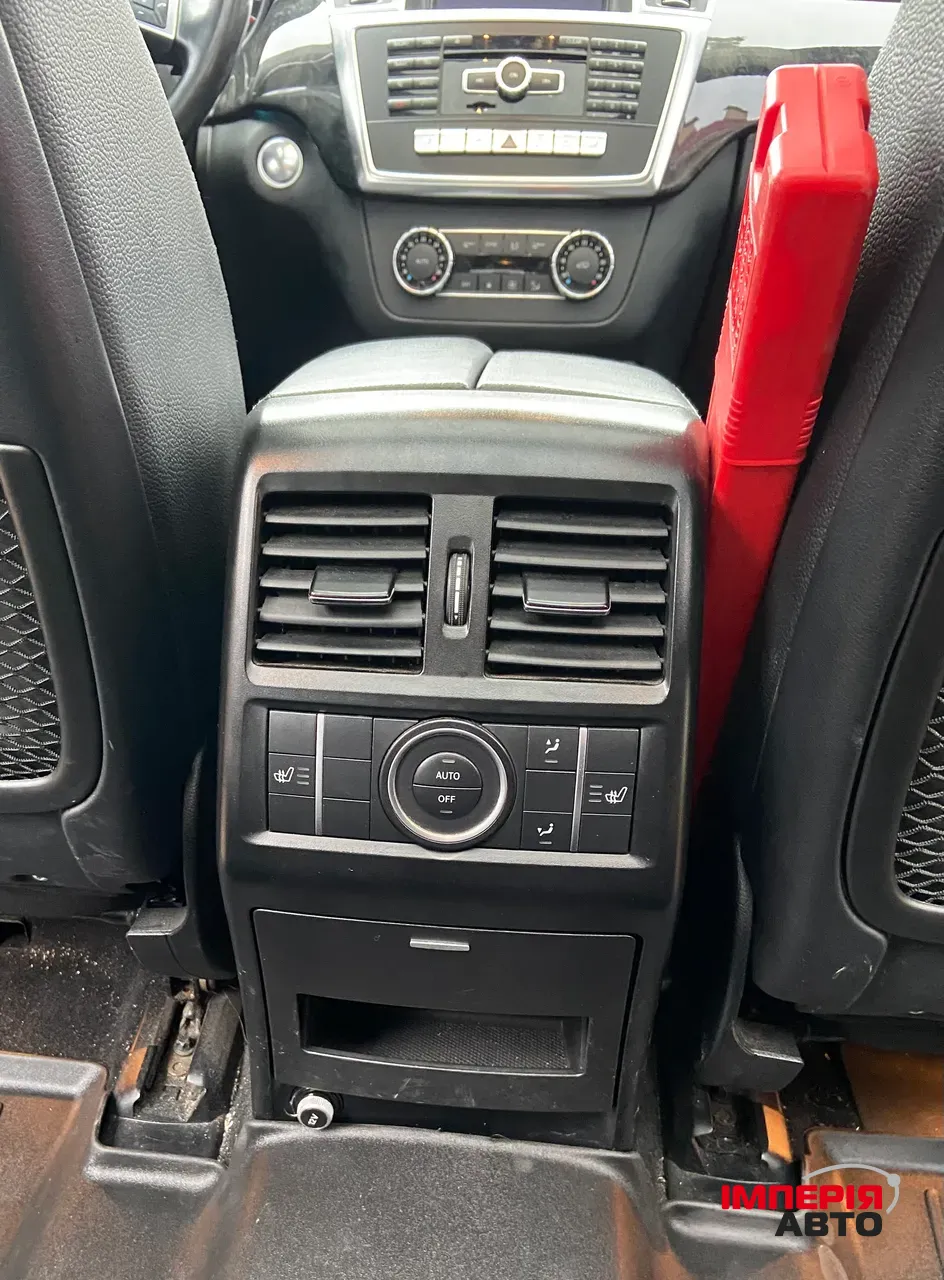 Mercedes-Benz M-Класс - фото 22