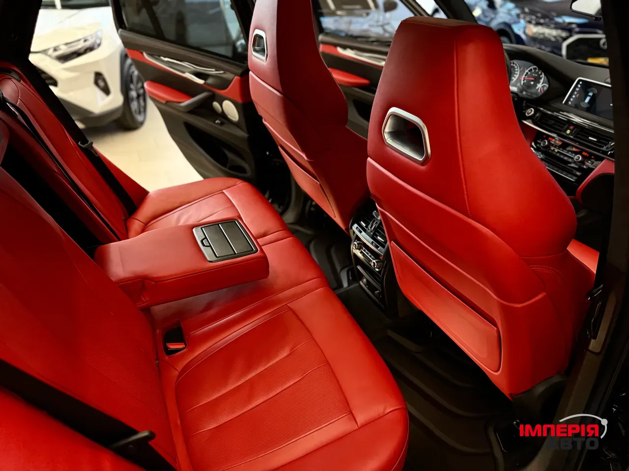 BMW X5 M - фото 23