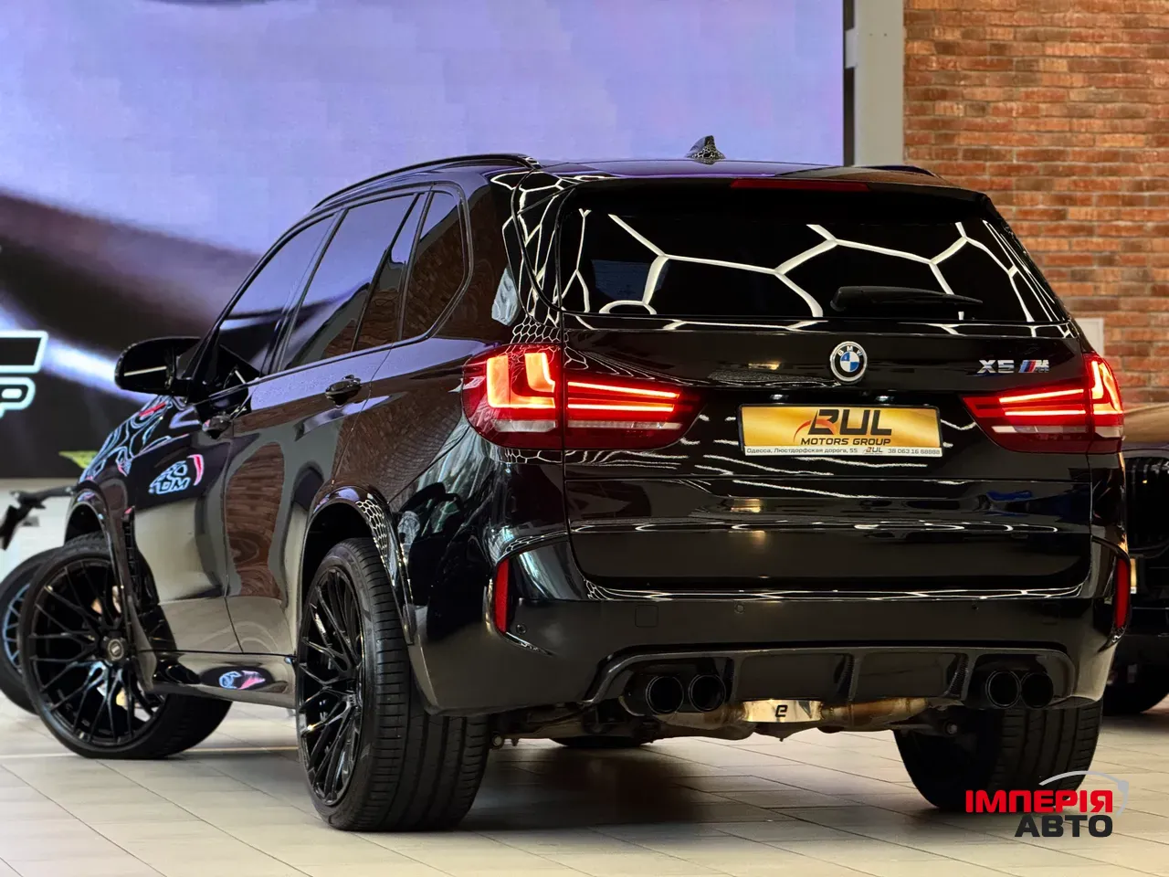 BMW X5 M - фото 9