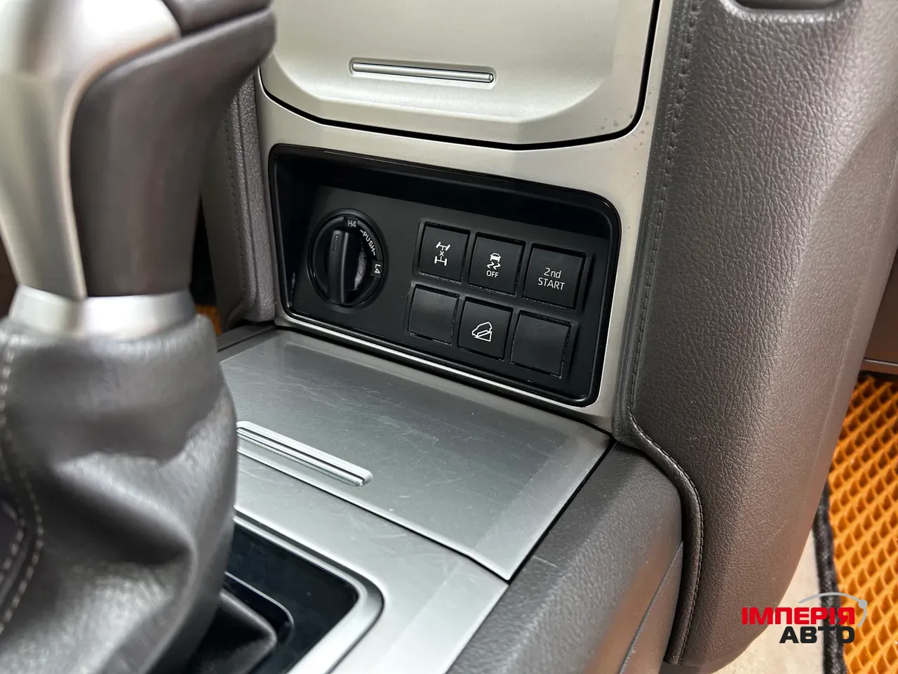 Toyota Land Cruiser Prado - фото 15