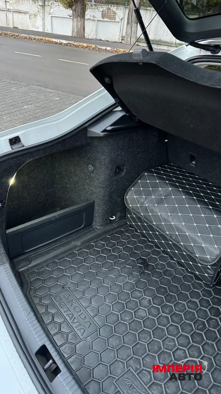 Skoda Octavia - фото 22