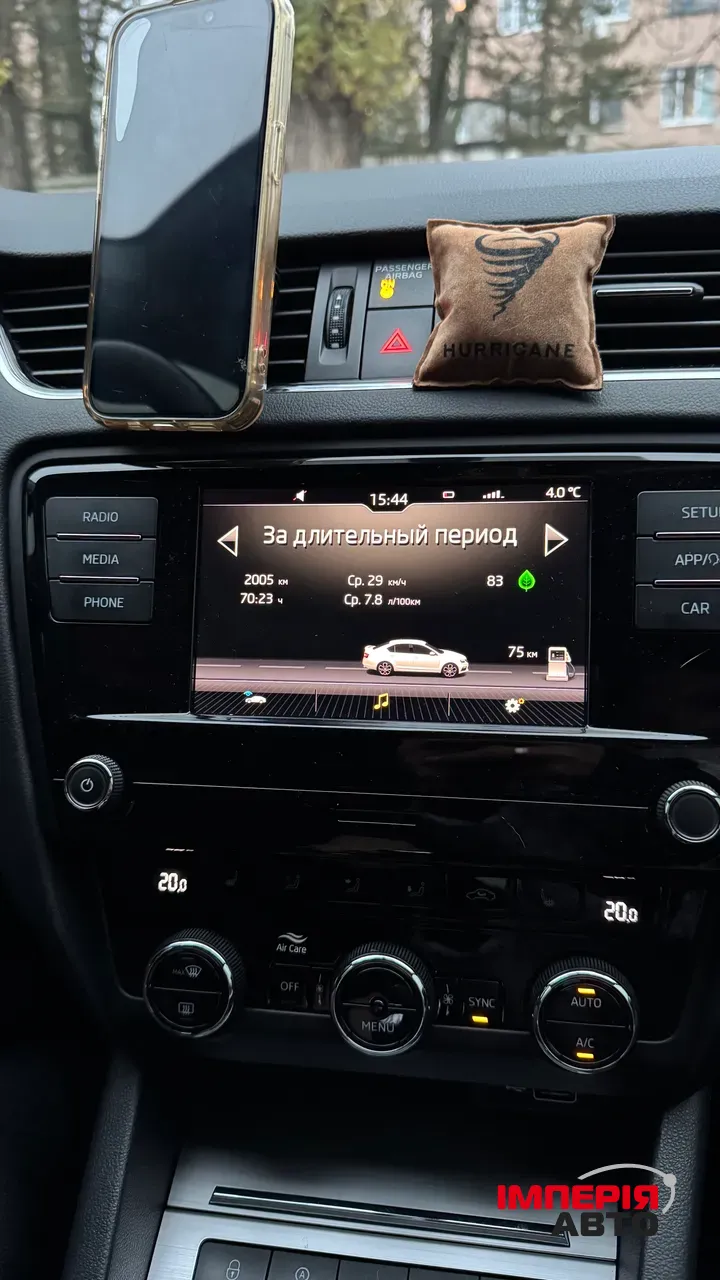 Skoda Octavia - фото 1