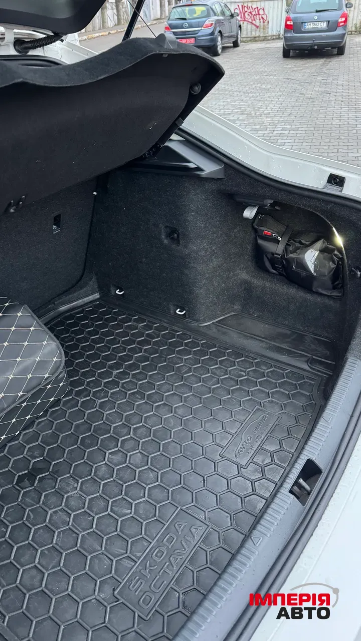 Skoda Octavia - фото 24