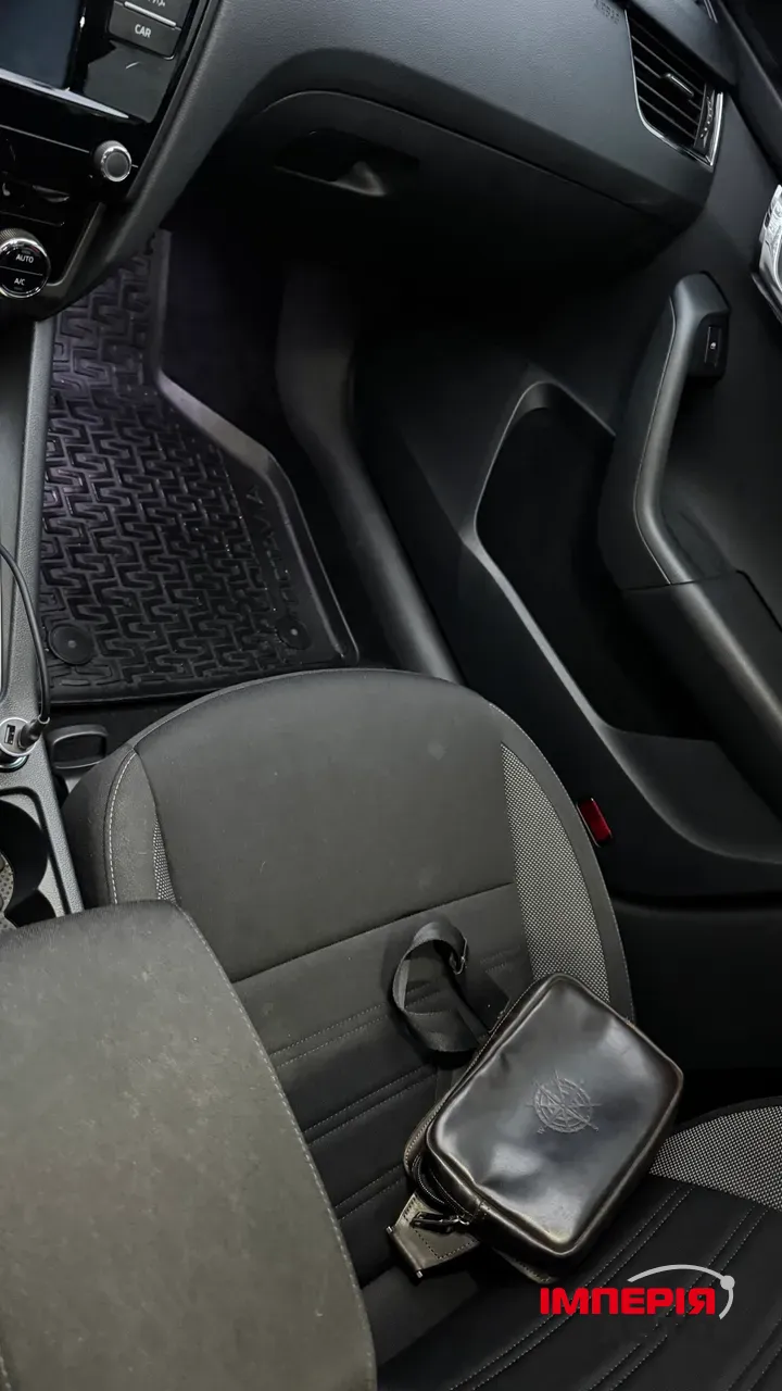 Skoda Octavia - фото 16