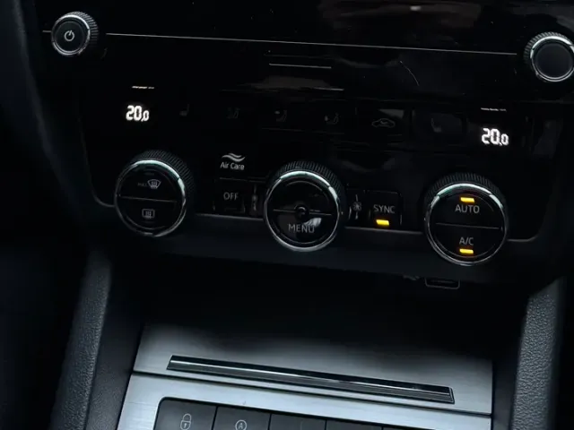 Skoda Octavia - фото 1