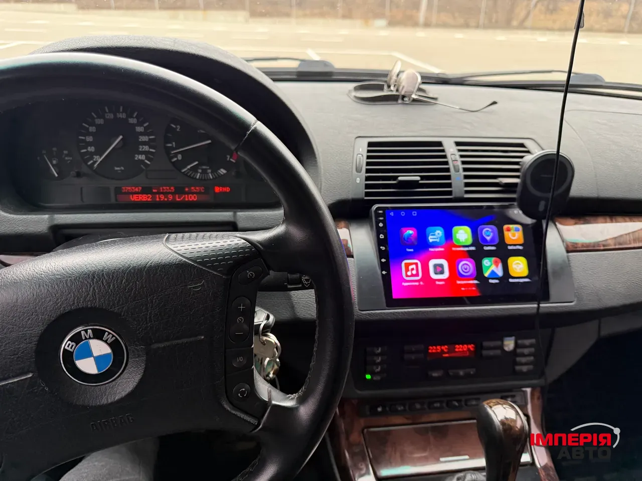 BMW X5 - фото 11