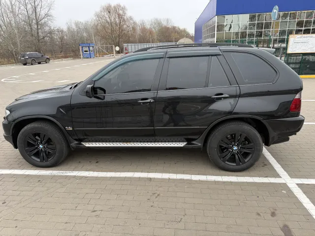 BMW X5 - фото 1