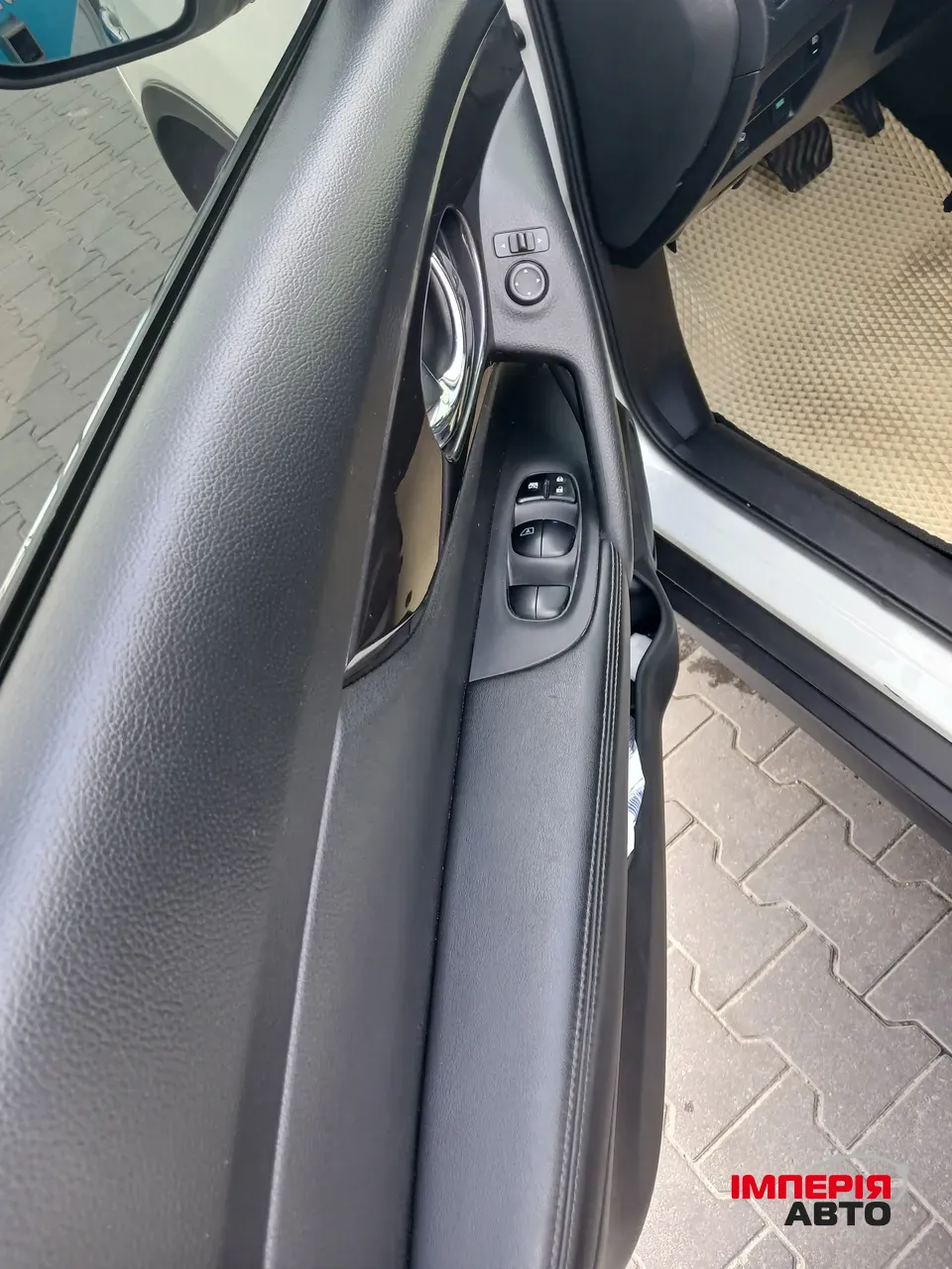 Nissan X-Trail - фото 9