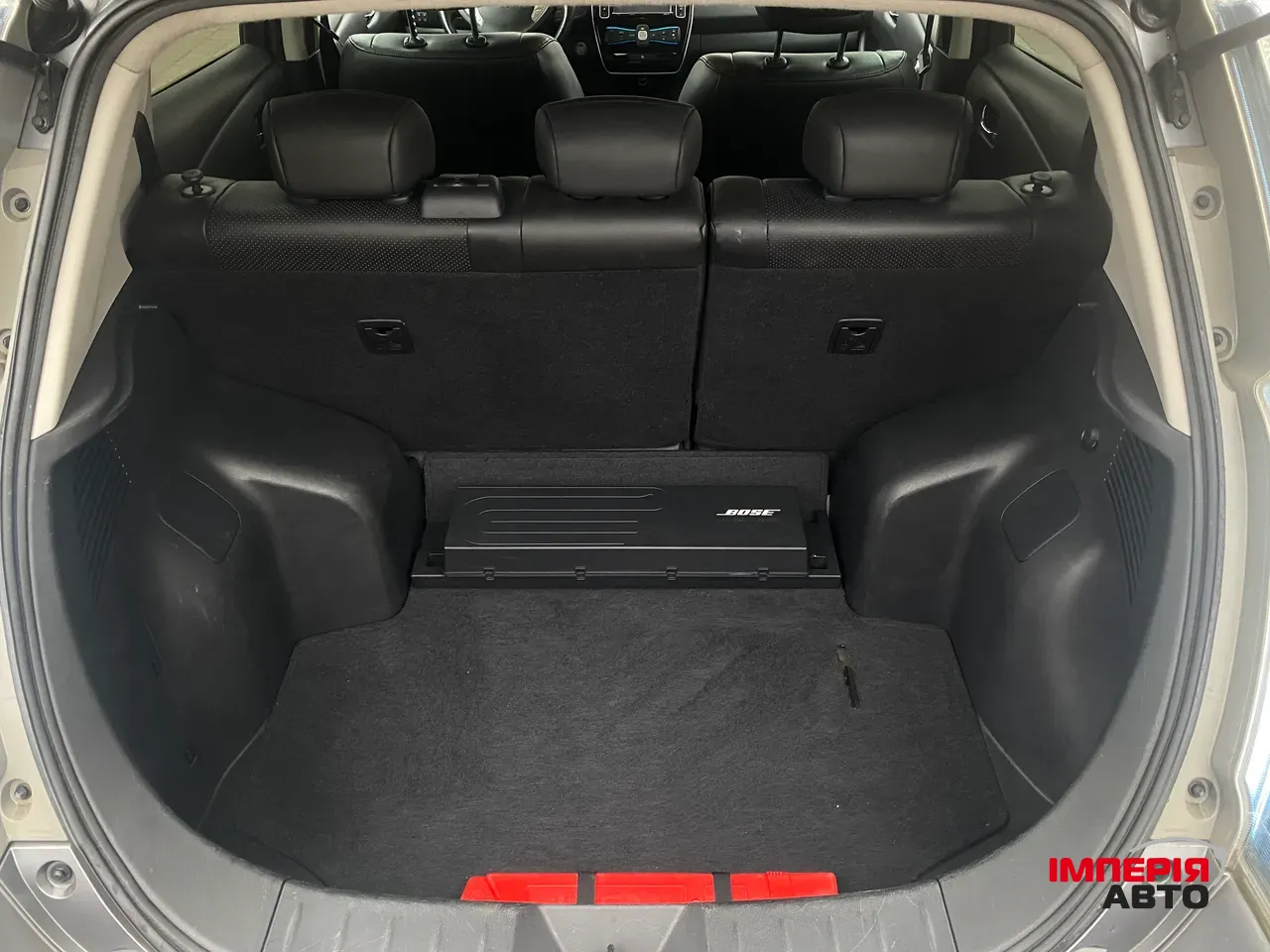 Nissan Leaf - фото 10