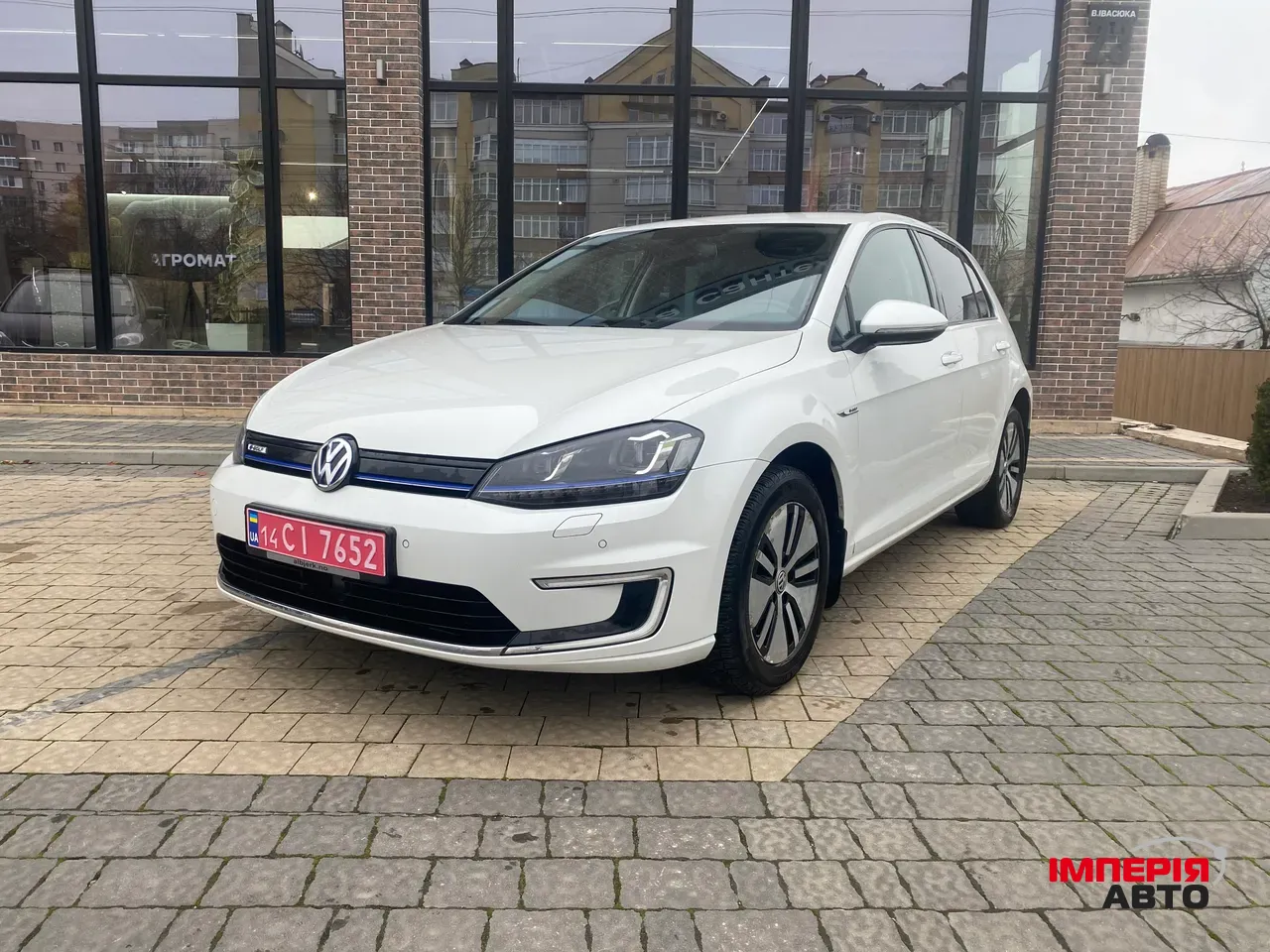 Volkswagen Golf - фото 1
