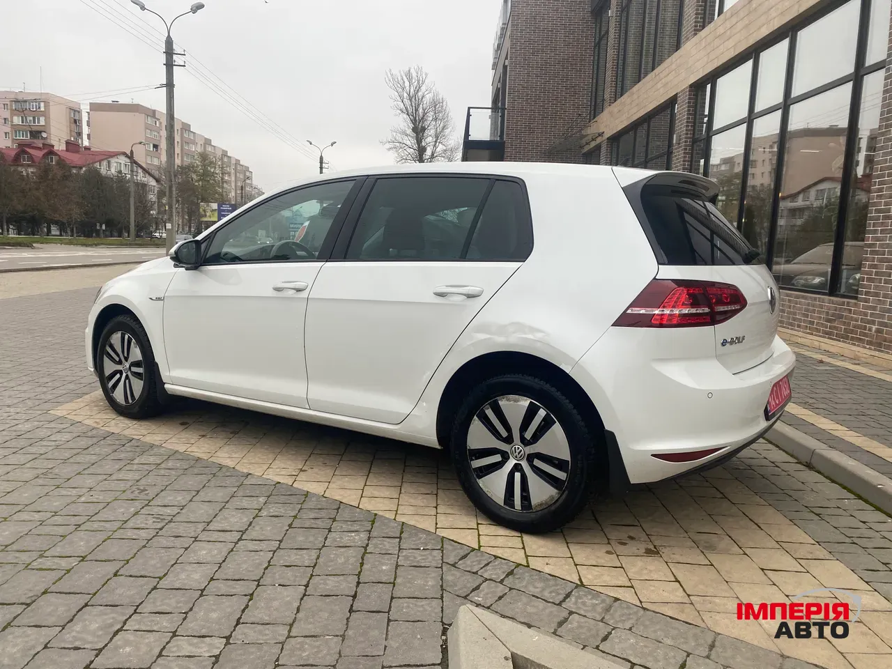 Volkswagen Golf - фото 2