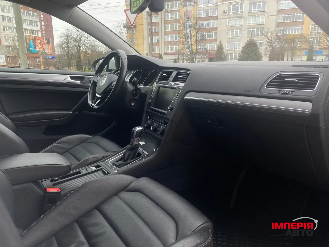 Volkswagen Golf - фото 6