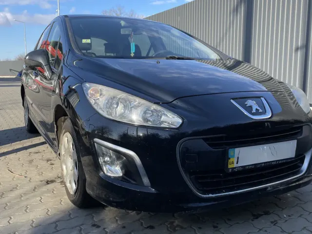 Peugeot 308 - фото 1