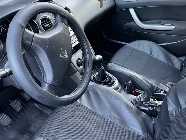 Peugeot 308 - фото 4