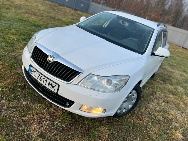 Skoda Octavia - фото 3