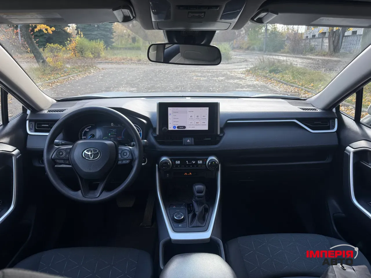 Toyota RAV4 - фото 9