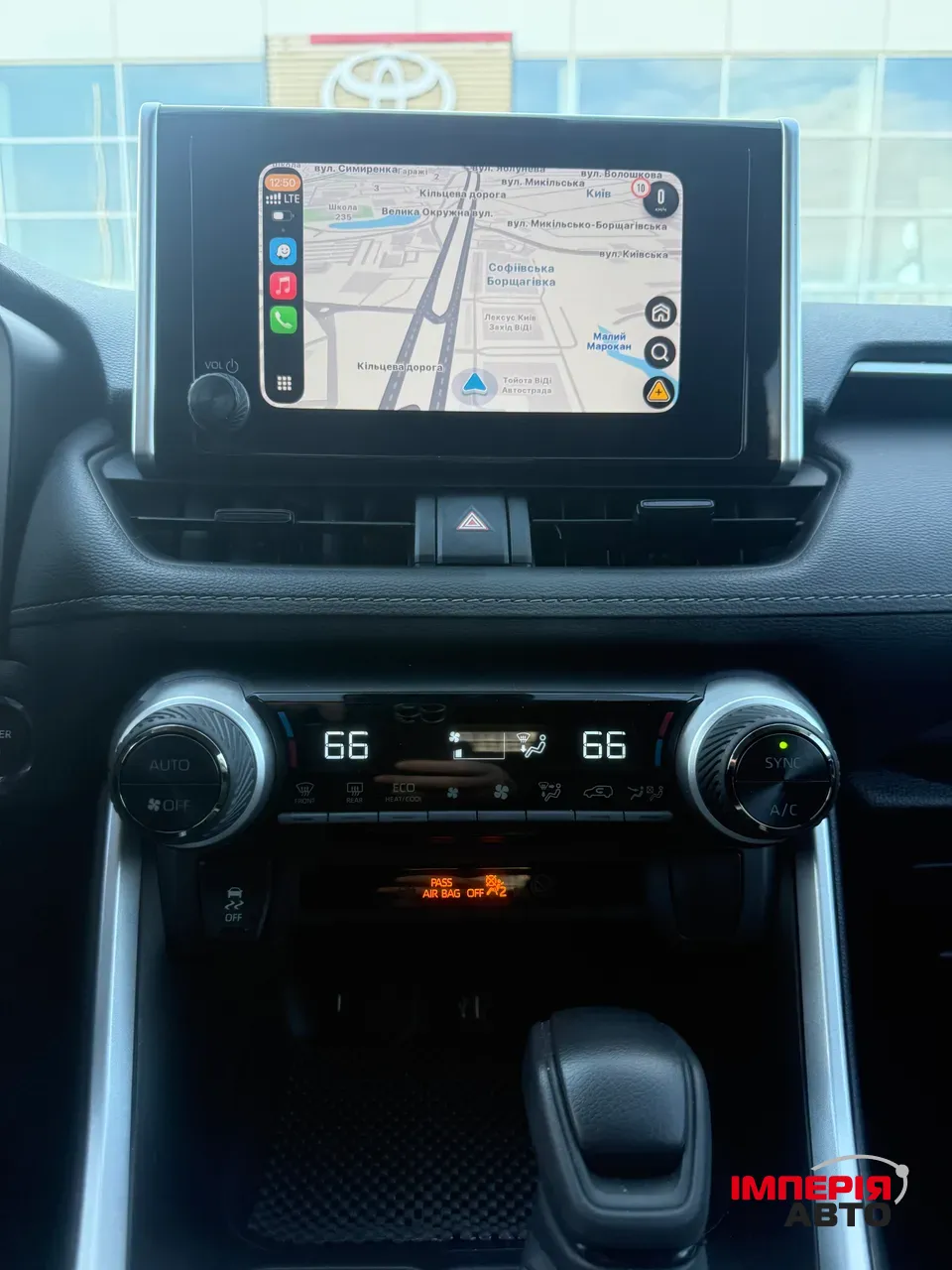 Toyota RAV4 - фото 14