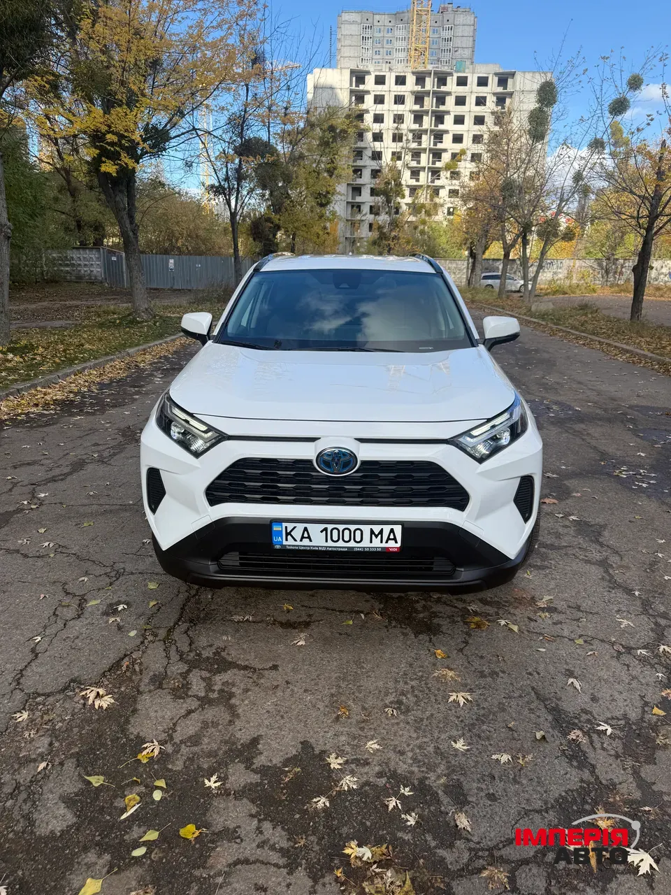 Toyota RAV4 - фото 4