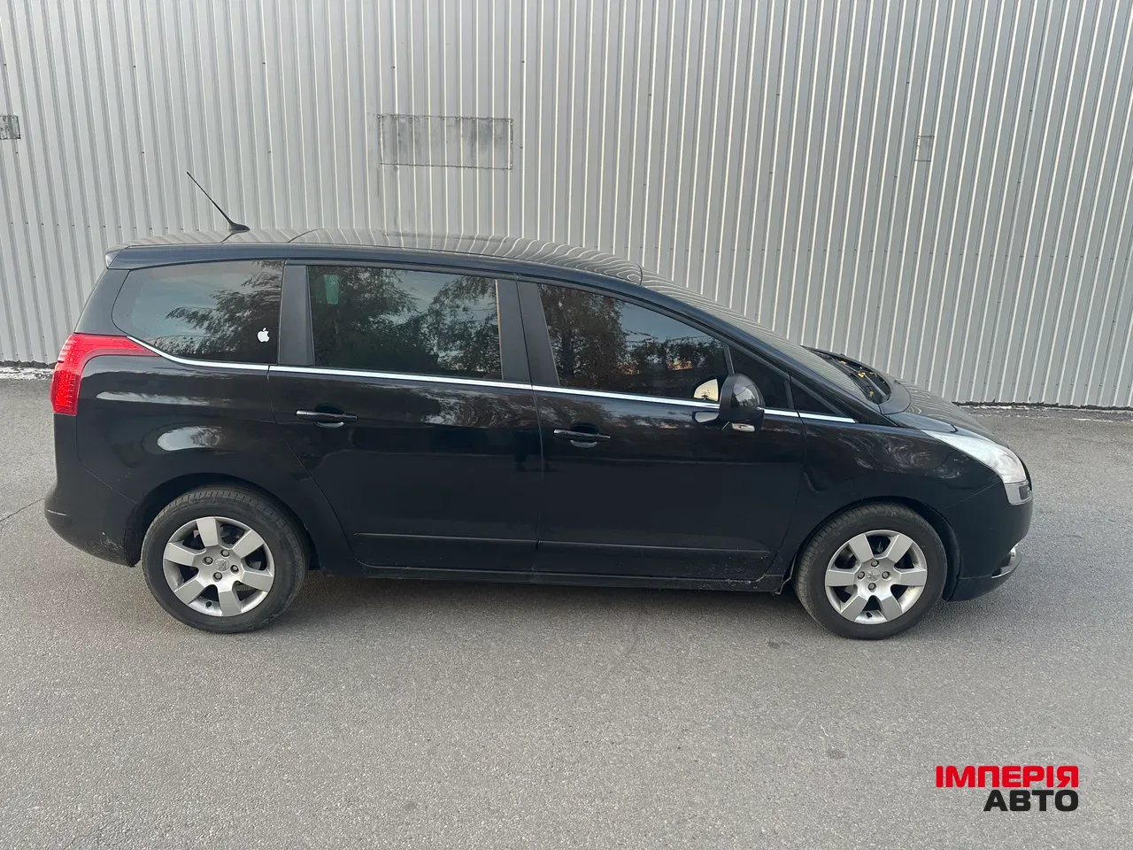 Peugeot 5008 - фото 4