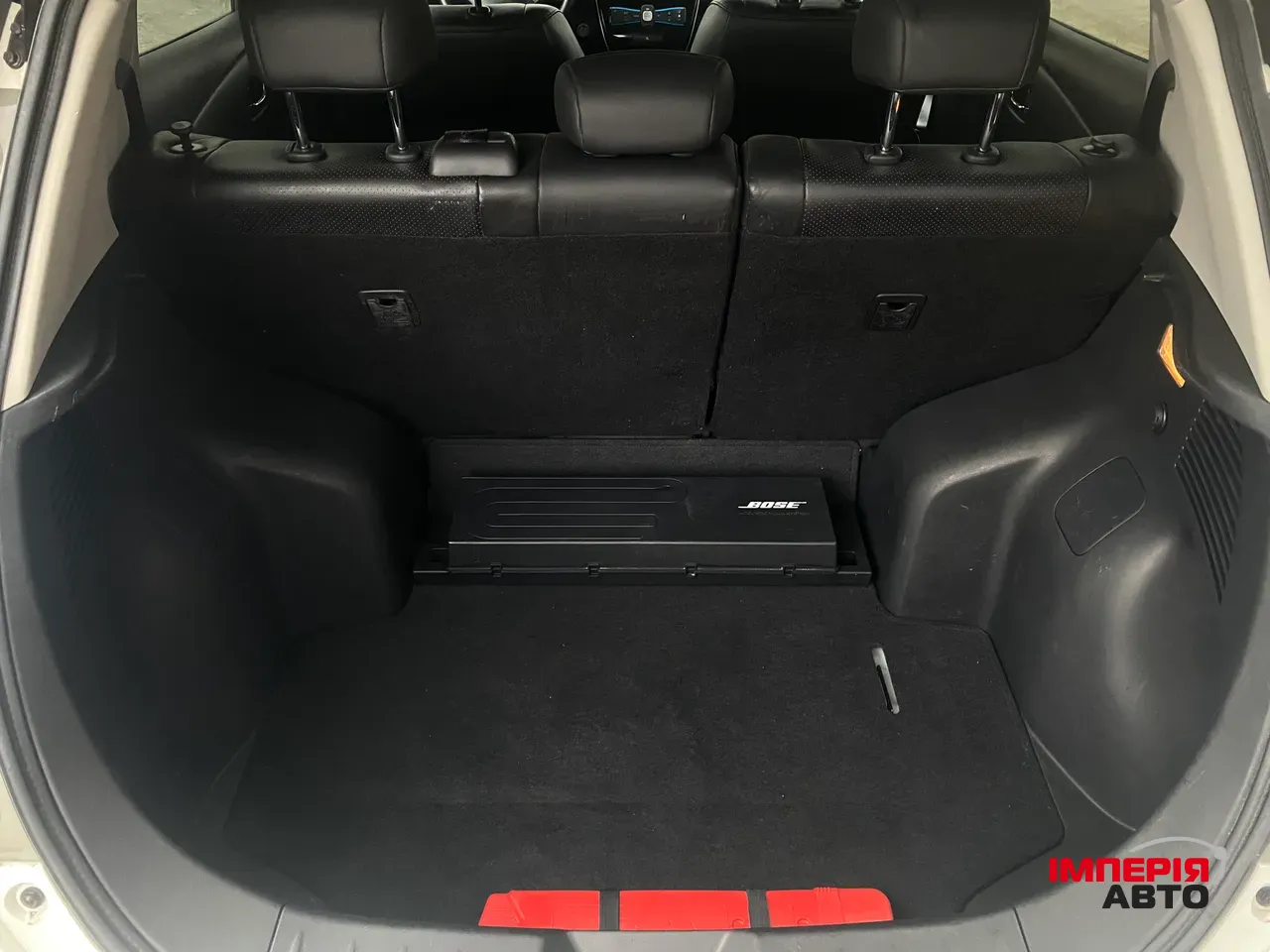 Nissan Leaf - фото 11