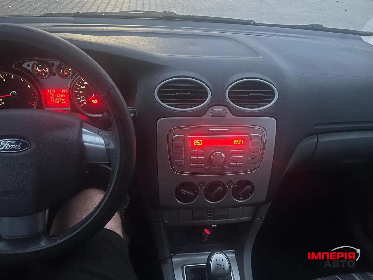 Ford Focus - фото 8