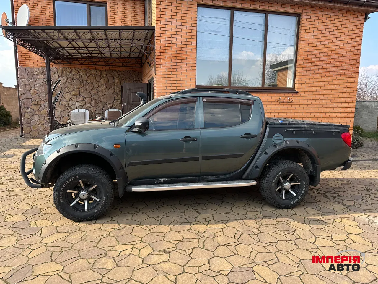 Mitsubishi L200 - фото 5