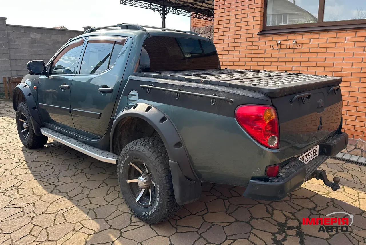 Mitsubishi L200 - фото 6