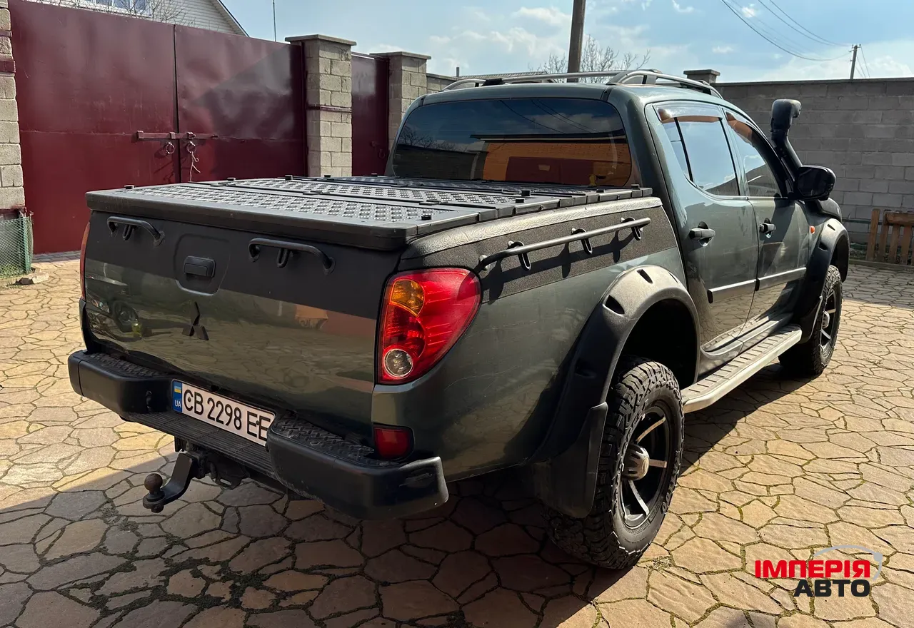 Mitsubishi L200 - фото 7