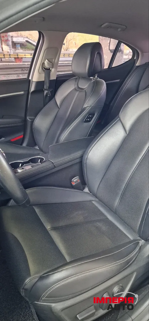 Genesis G70 - фото 7