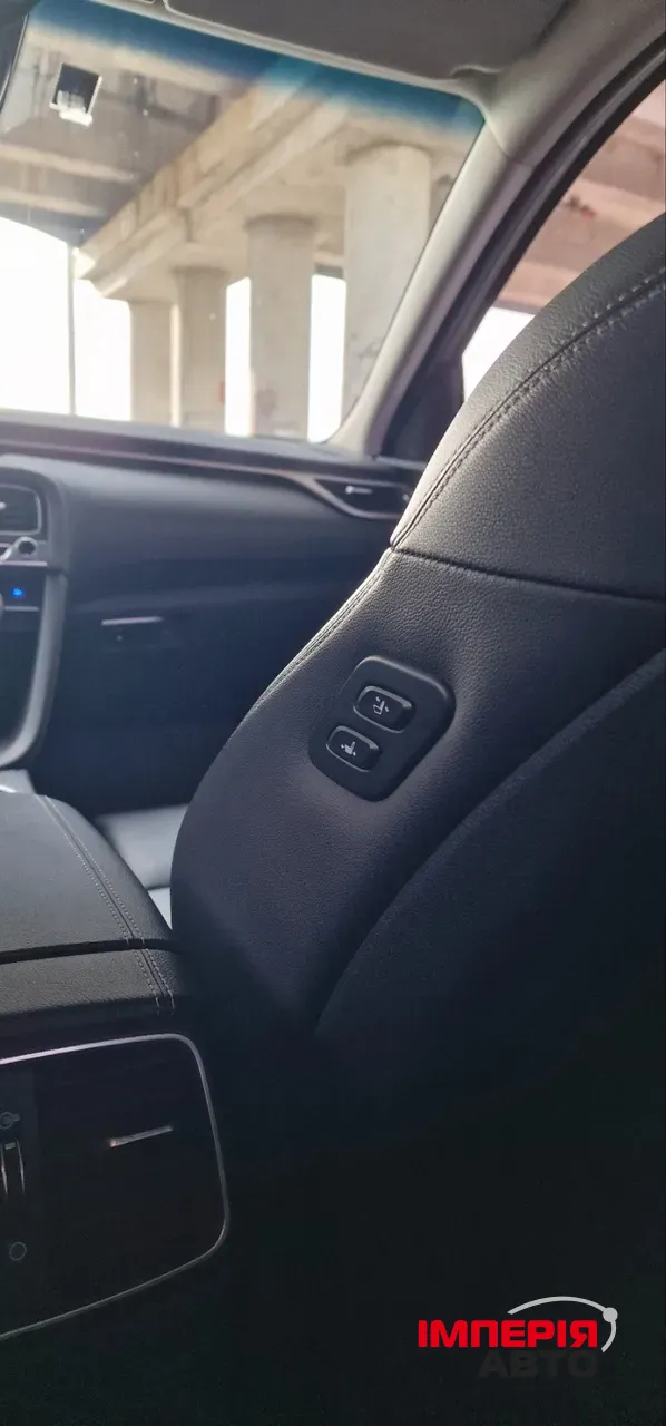 Genesis G70 - фото 13