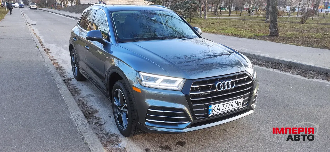 Audi Q5 - фото 1
