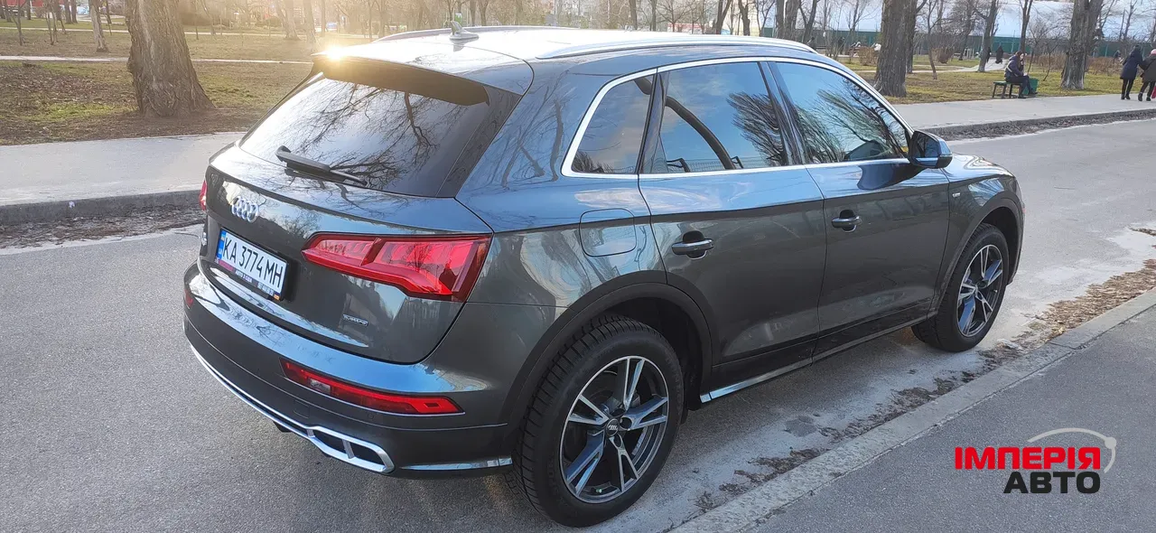 Audi Q5 - фото 6