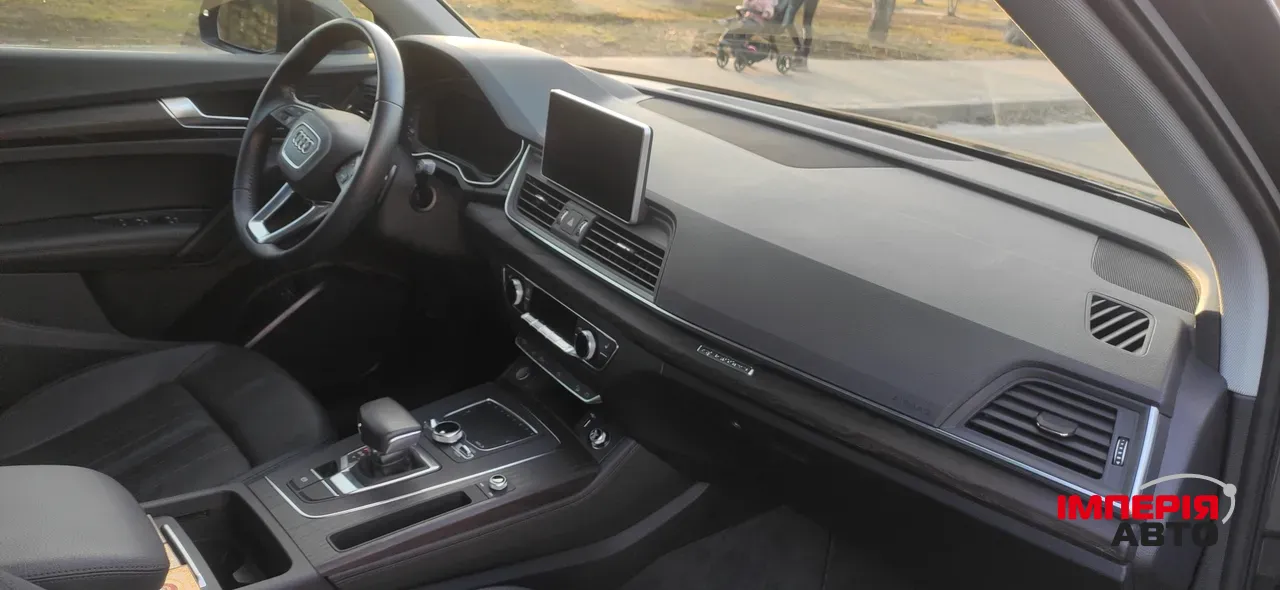 Audi Q5 - фото 12