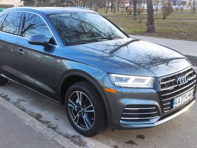 Audi Q5 - фото 2