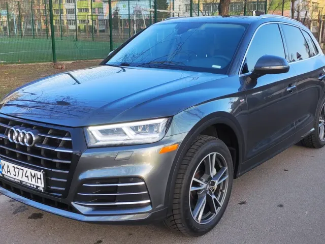 Audi Q5 - фото 4