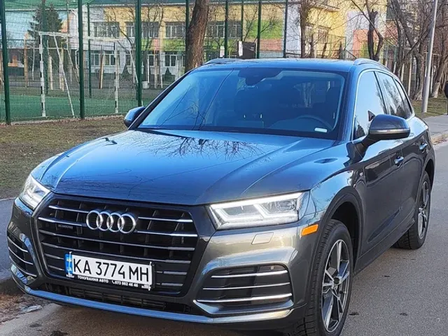 Audi Q5 - фото 5