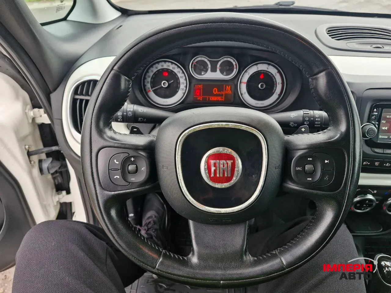 Fiat 500L - фото 11