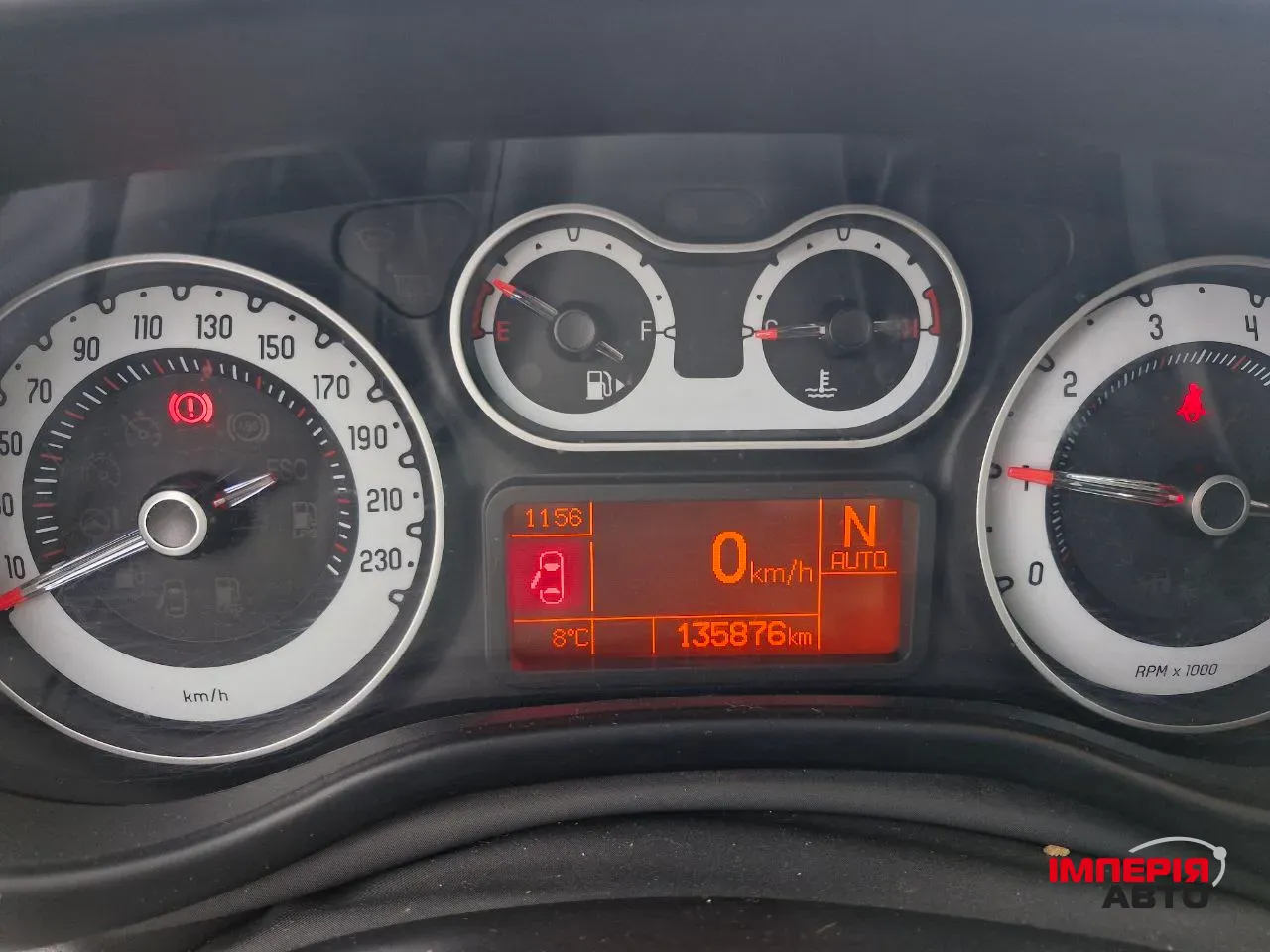 Fiat 500L - фото 14