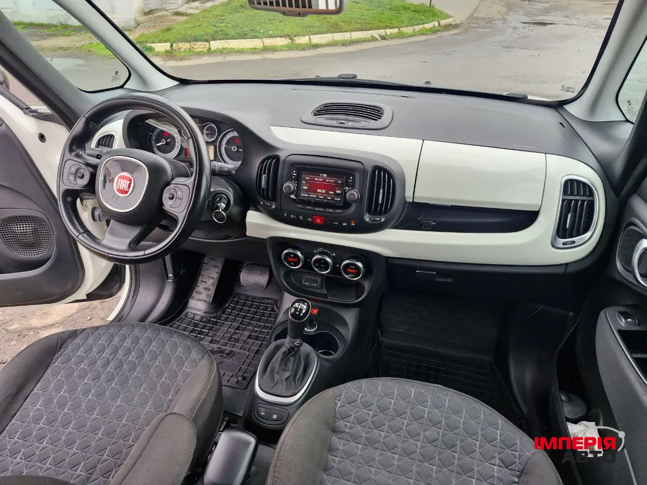 Fiat 500L - фото 20