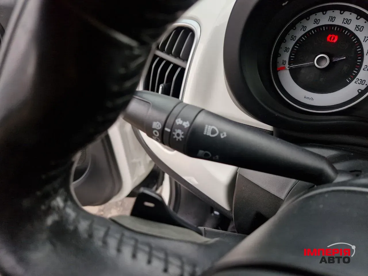 Fiat 500L - фото 15