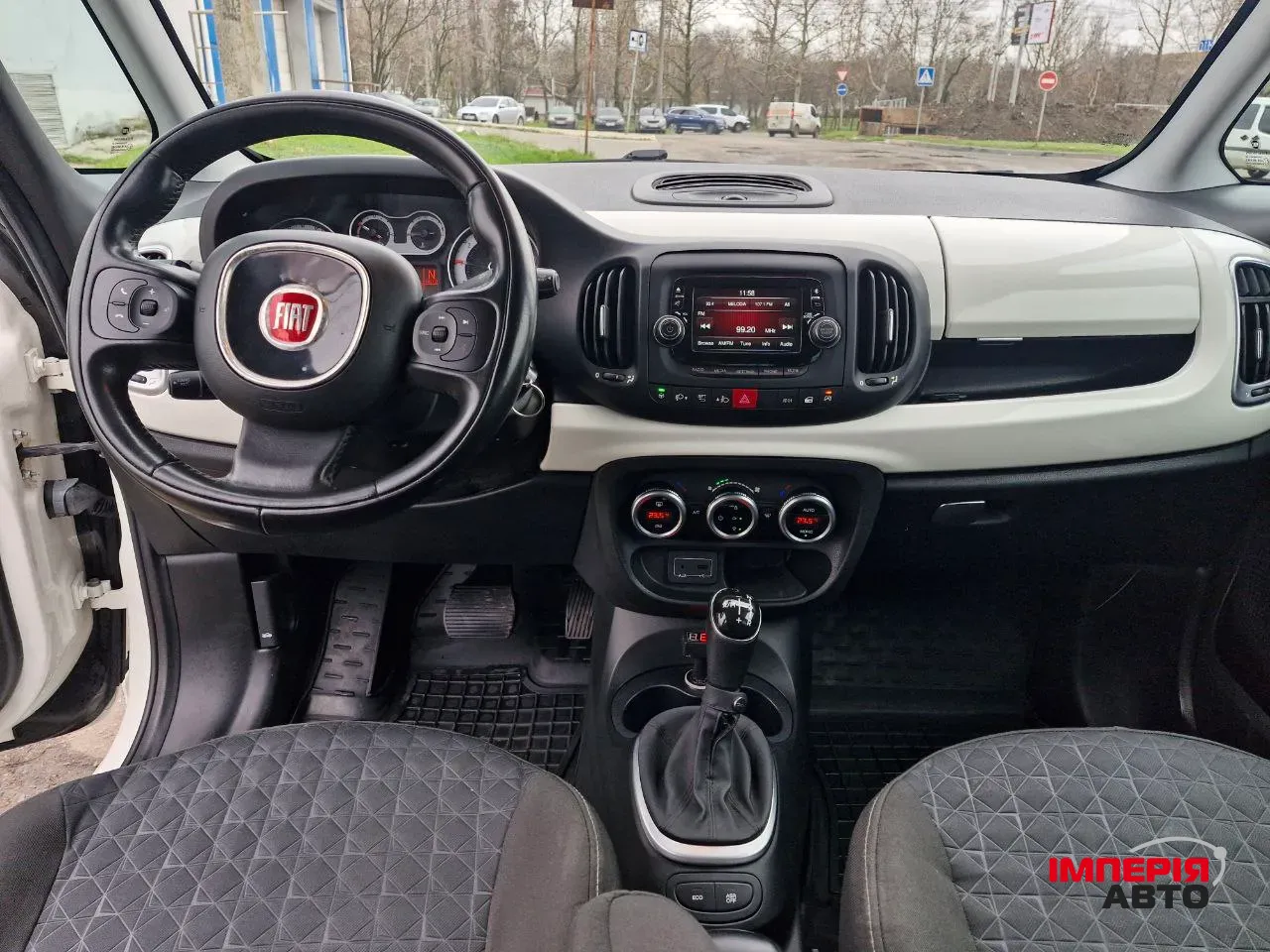 Fiat 500L - фото 27