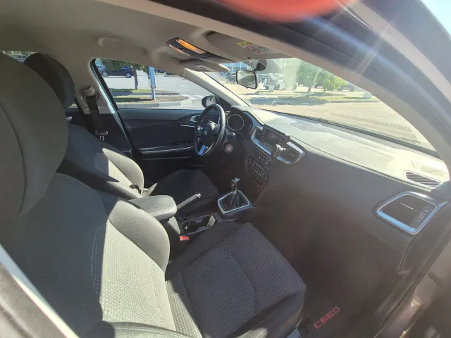 Kia Ceed - фото 5