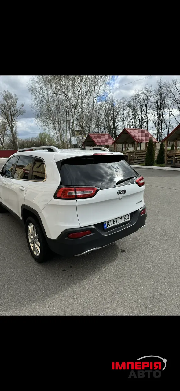 Jeep Cherokee - фото 7