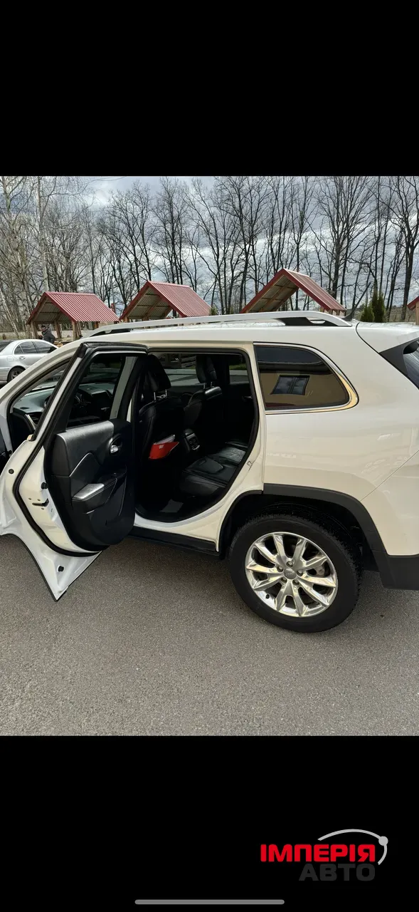 Jeep Cherokee - фото 14
