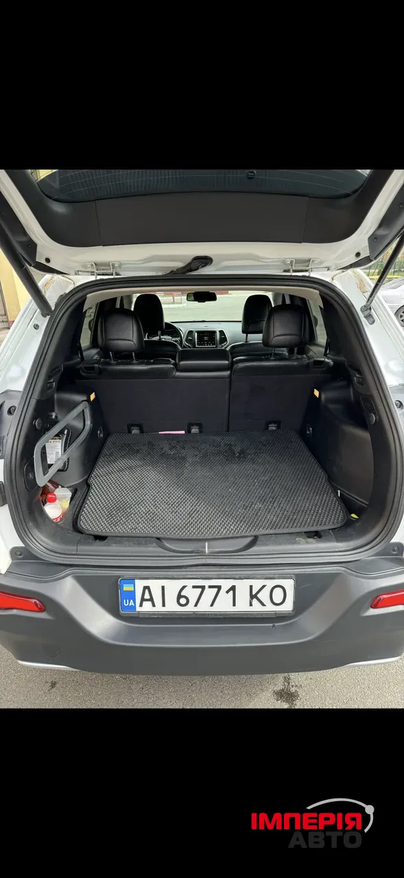 Jeep Cherokee - фото 5