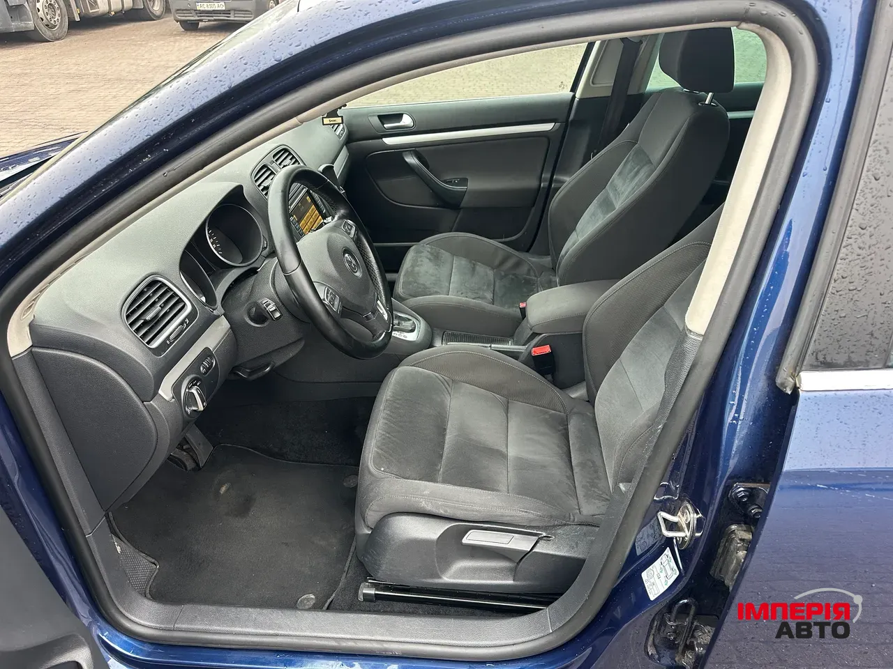 Volkswagen Golf - фото 11