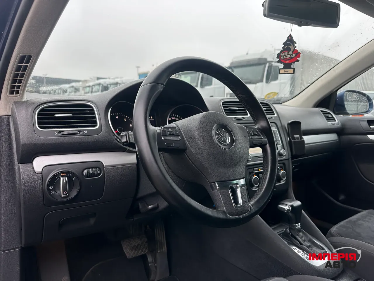 Volkswagen Golf - фото 13
