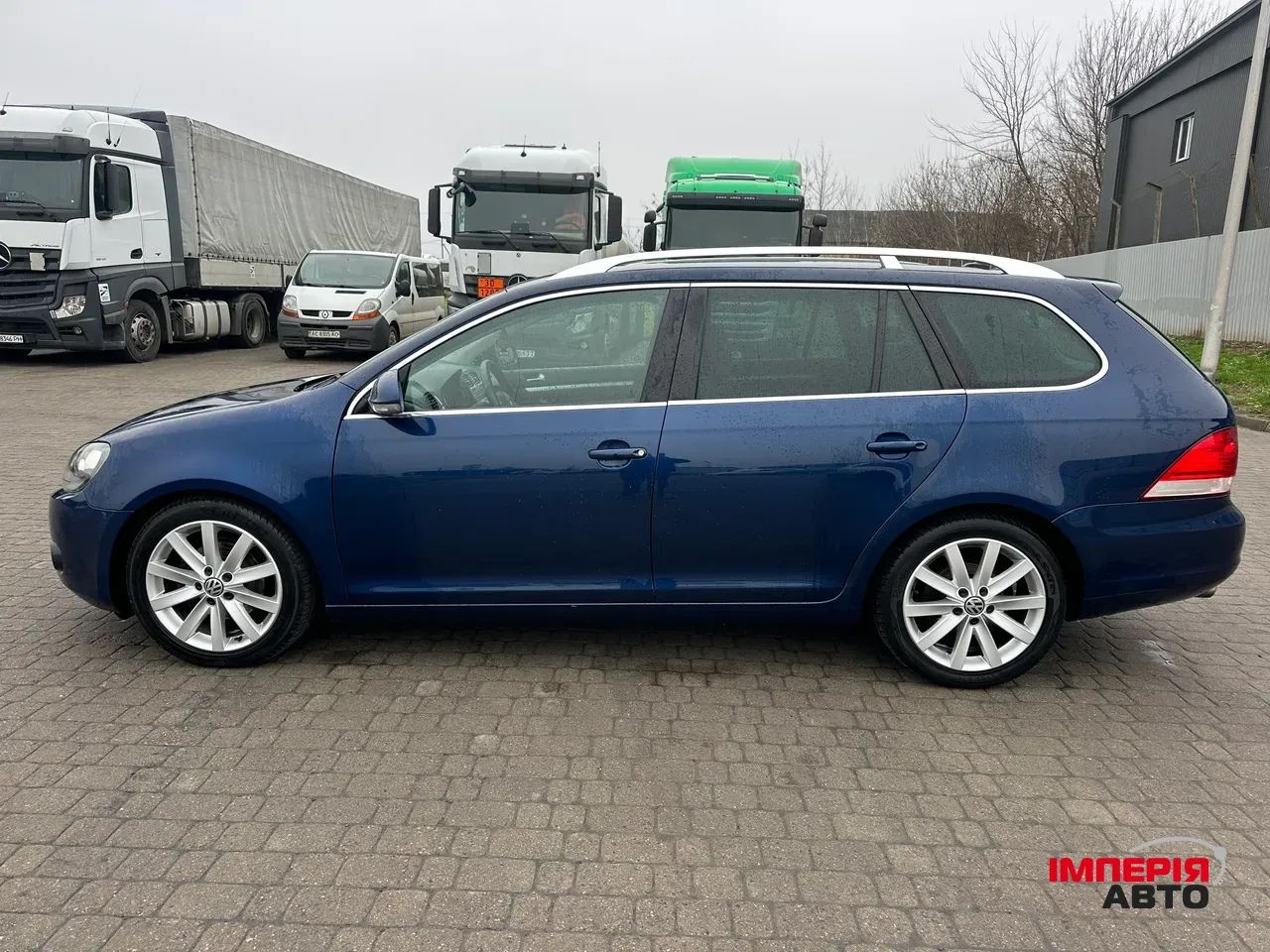 Volkswagen Golf - фото 8